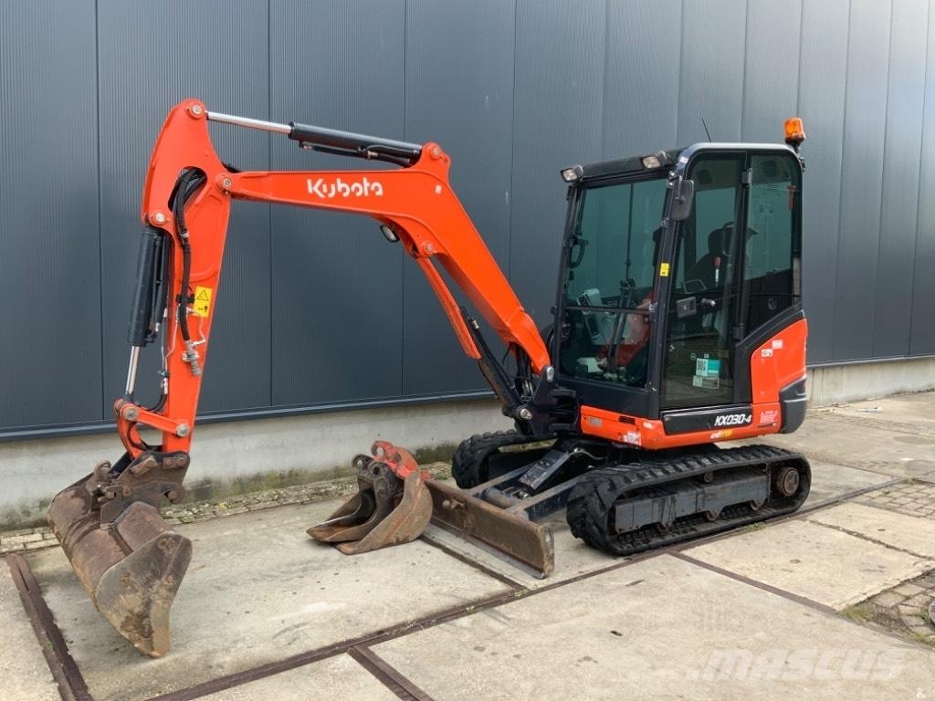 Kubota KX 030-4 Miniescavatori