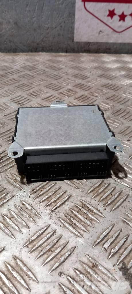 Scania R 440    1851677 Componenti elettroniche