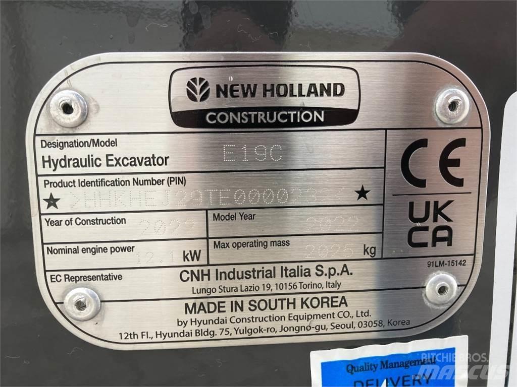 New Holland E 19C Miniescavatori