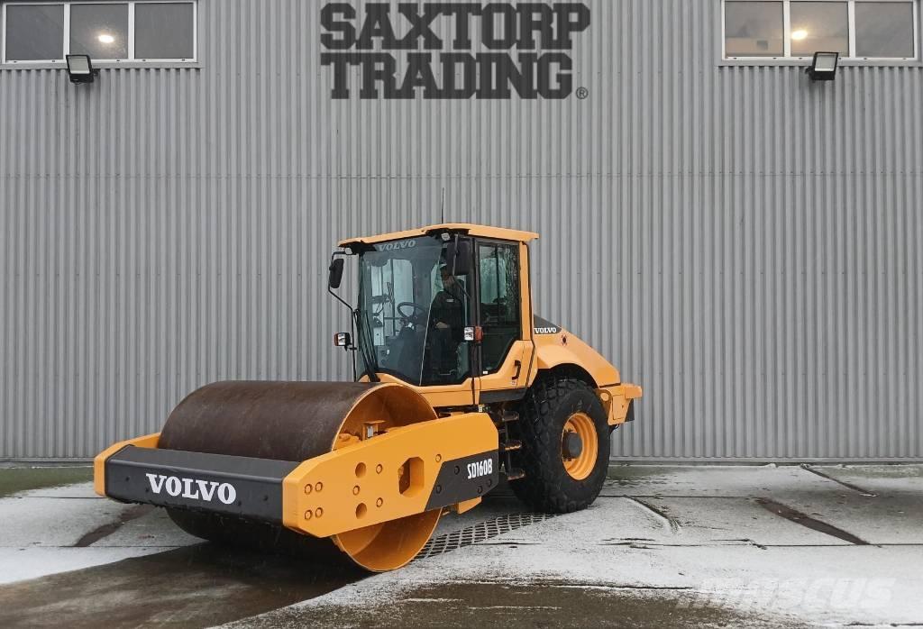 Volvo SD160 B, Vält Rulli gommati