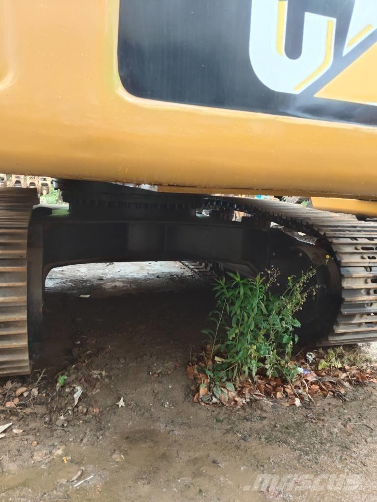 CAT 336 D2 Escavatori cingolati