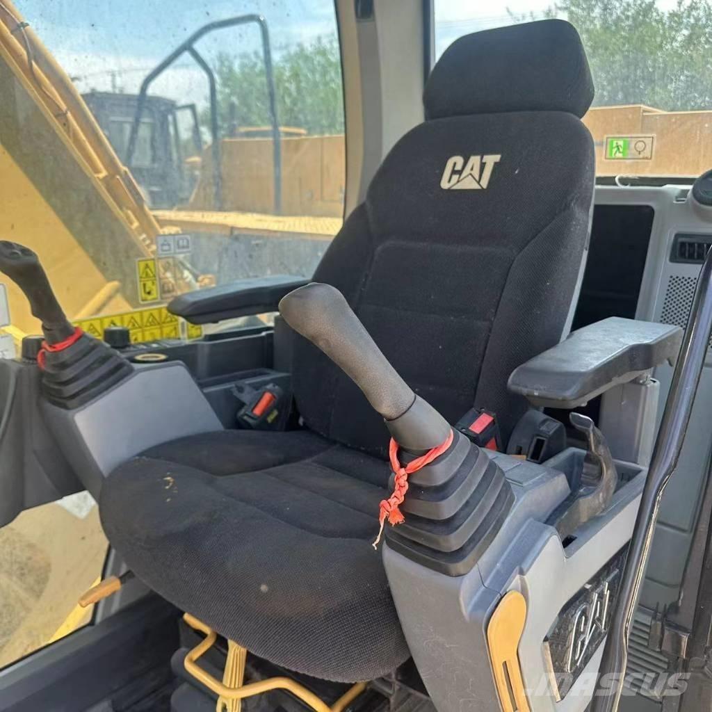 CAT 330 Escavatori cingolati