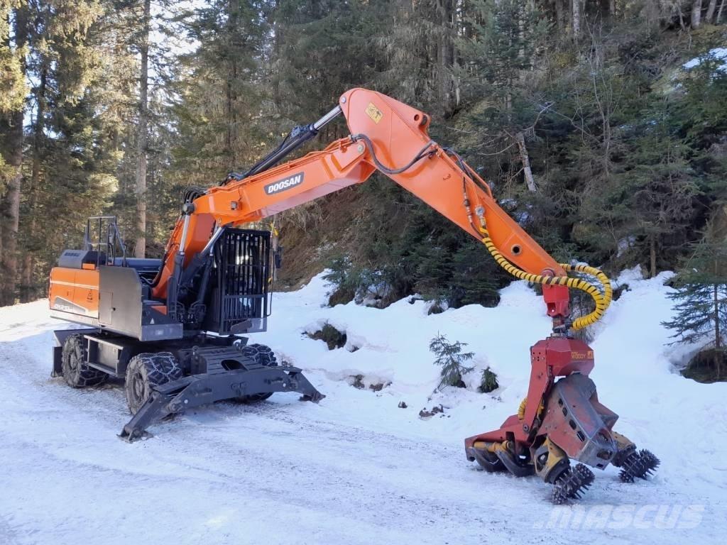 Doosan DX 210 W Escavatori forestali