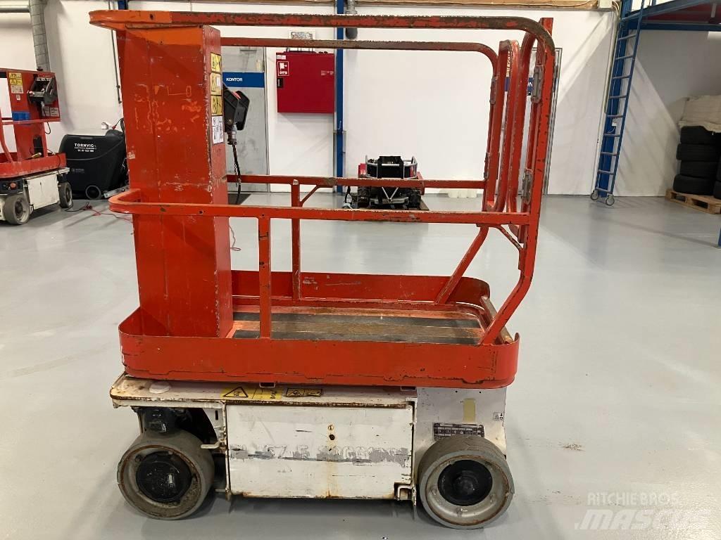 JLG 1230 ES Sollevatori verticali