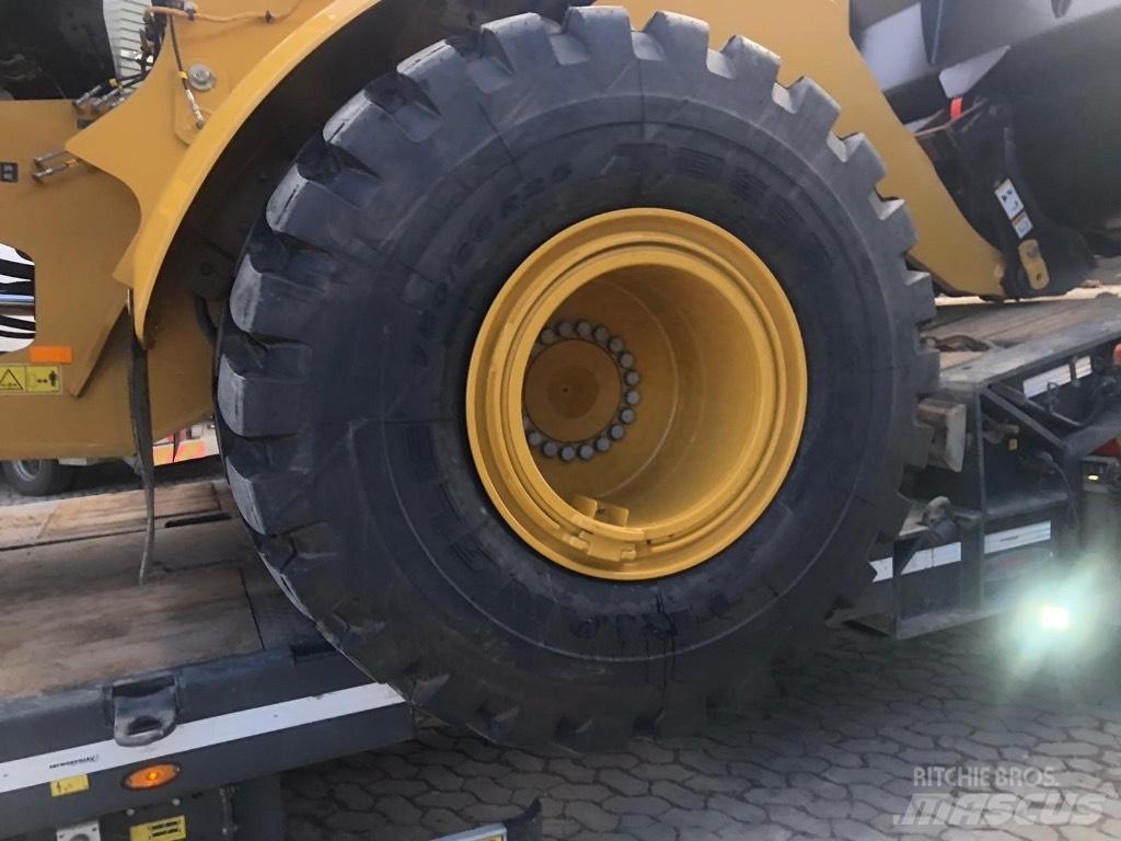 CAT 950 GC Pale gommate