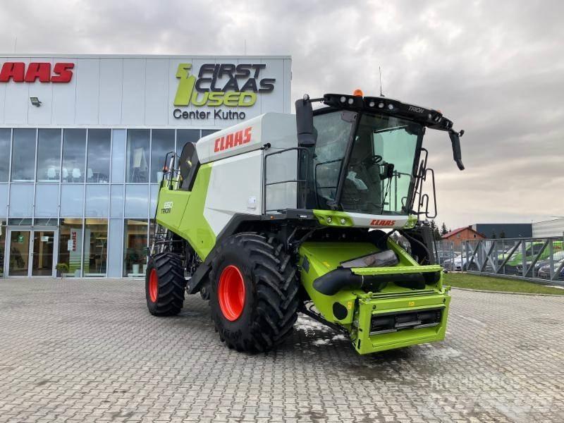 CLAAS TRION 650 Mietitrebbiatrici