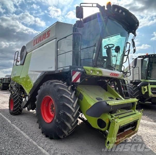 CLAAS TRION 530 Mietitrebbiatrici