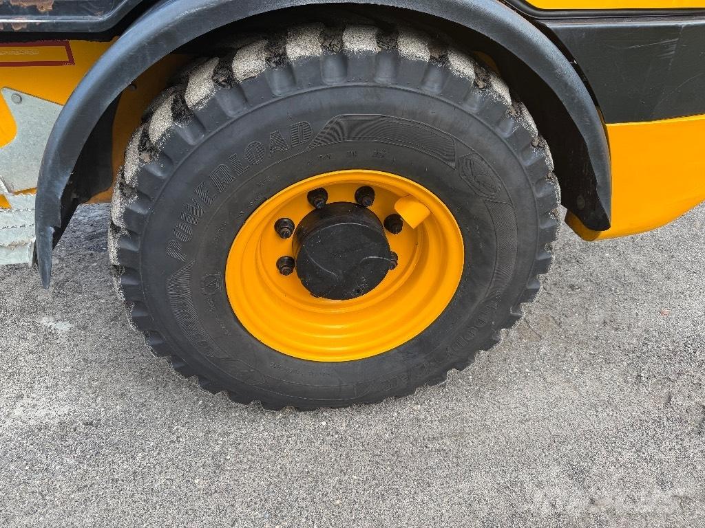 JCB 407 Pale gommate
