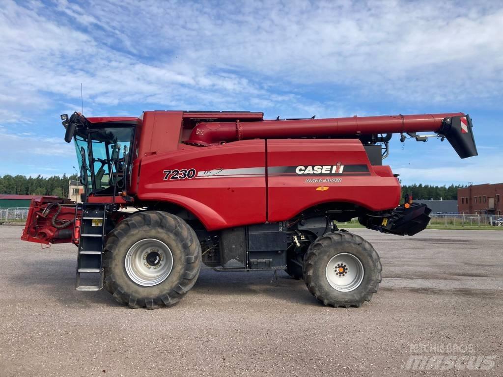 Case IH 7230 Mietitrebbiatrici