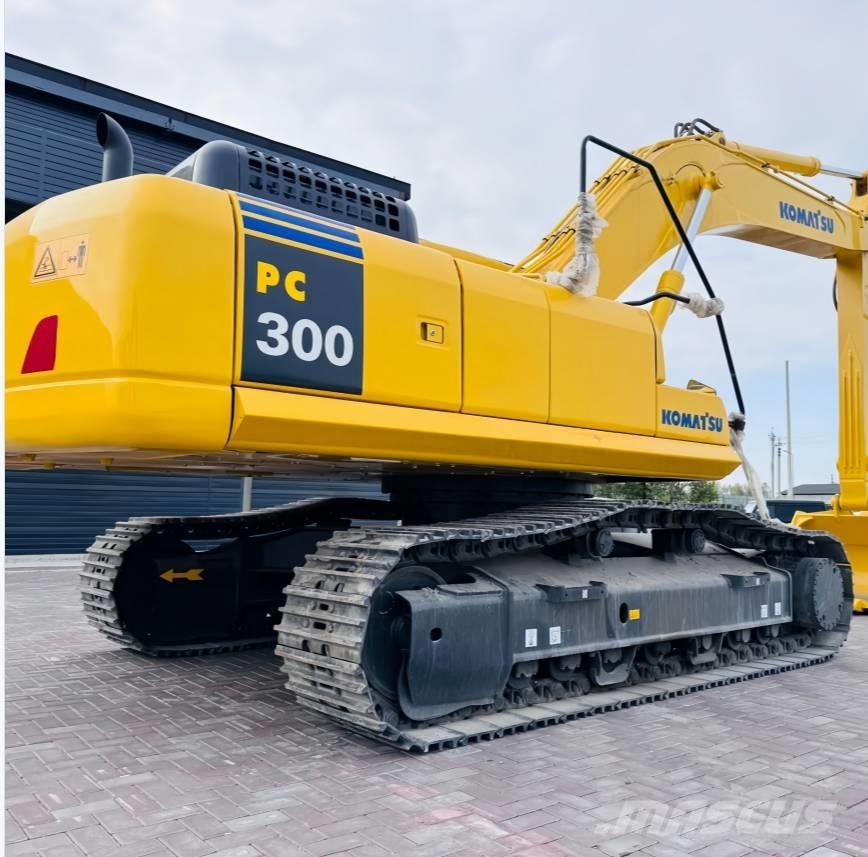 Komatsu 300 Escavatori cingolati
