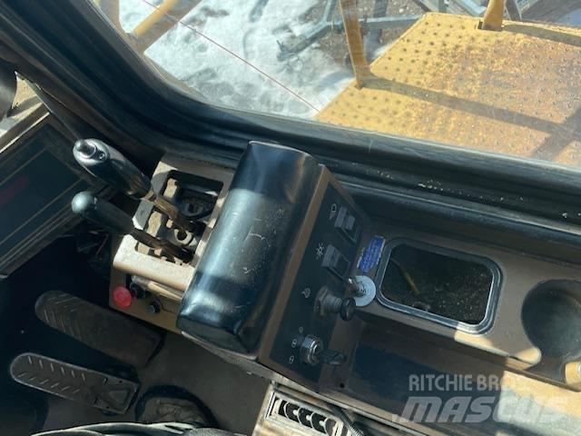 CAT 980 F II Pale gommate