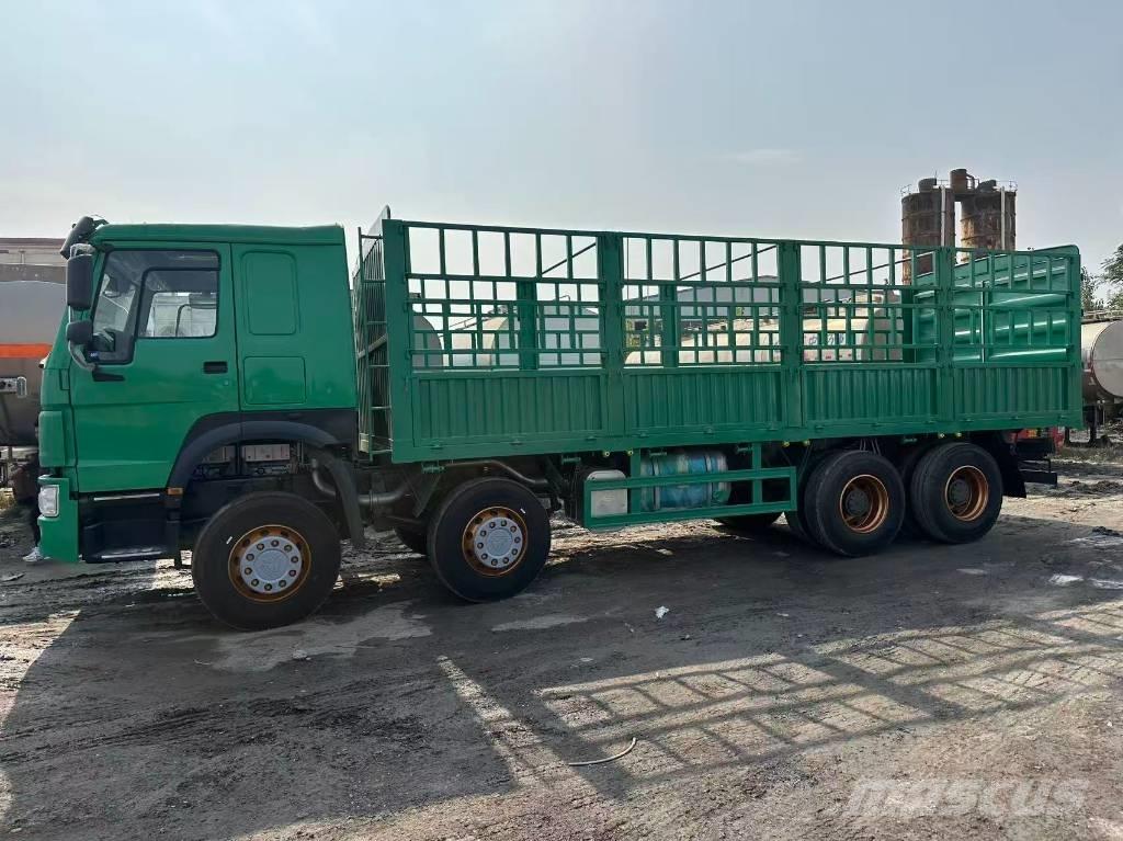 Sinotruk HOWO420hp Camion con sponde ribaltabili