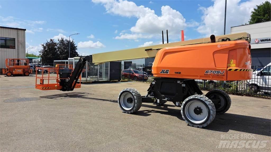JLG 670SJ Piattaforme a braccio telescopico