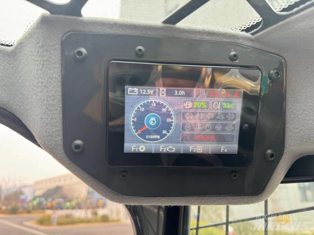 XCMG XC740K Mini Pale Gommate