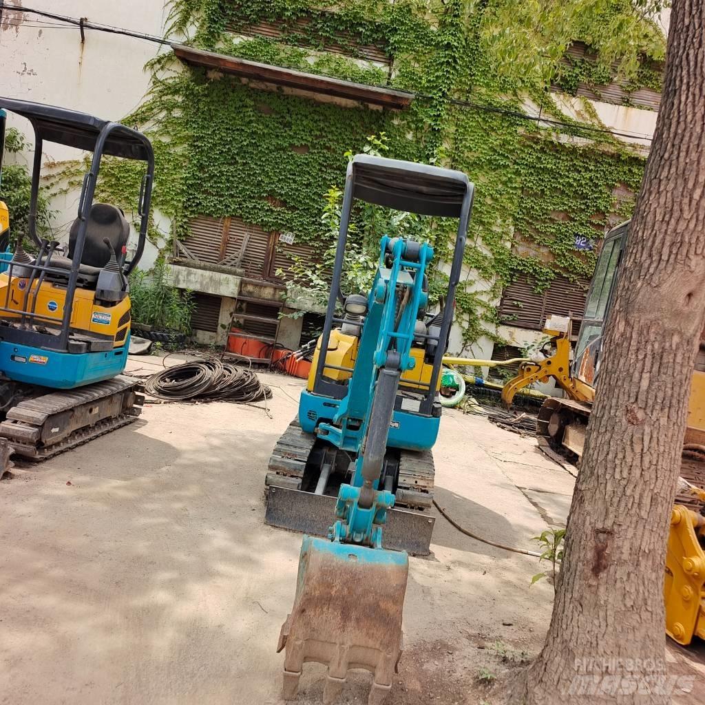 Kubota U-15 Miniescavatori