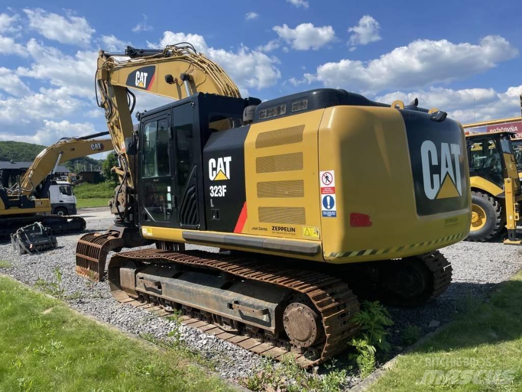 CAT 323F L Escavatori cingolati