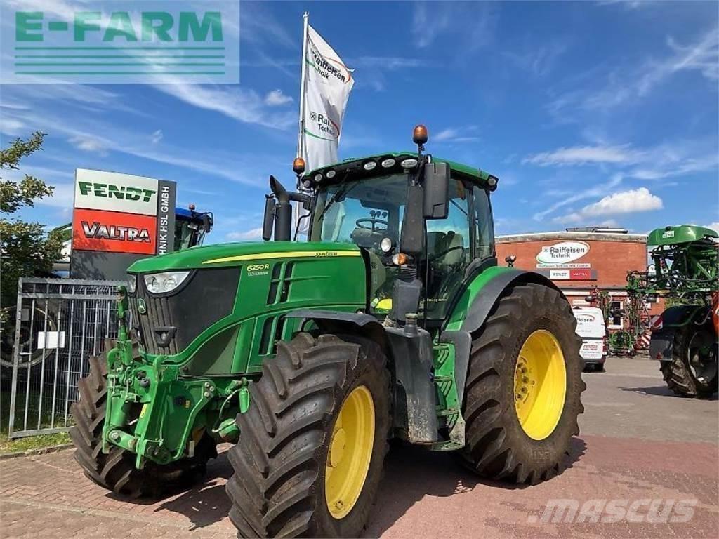 John Deere 6250 r Trattori