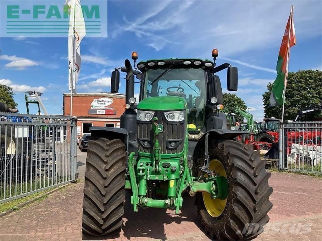 John Deere 6250 r Trattori