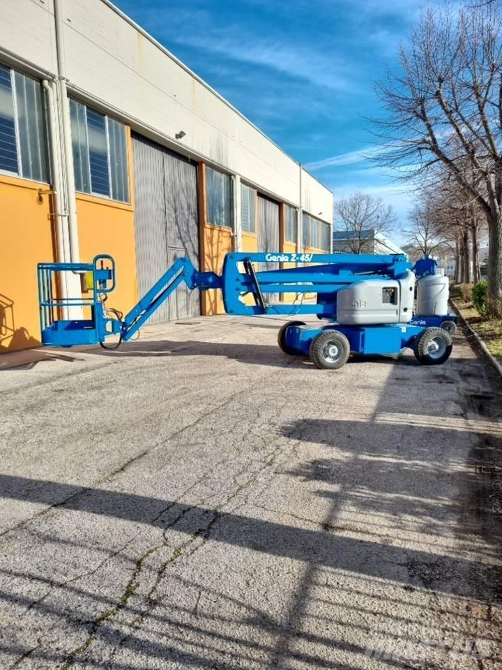 Genie Z45/25DCJ Piattaforme a braccio articolato