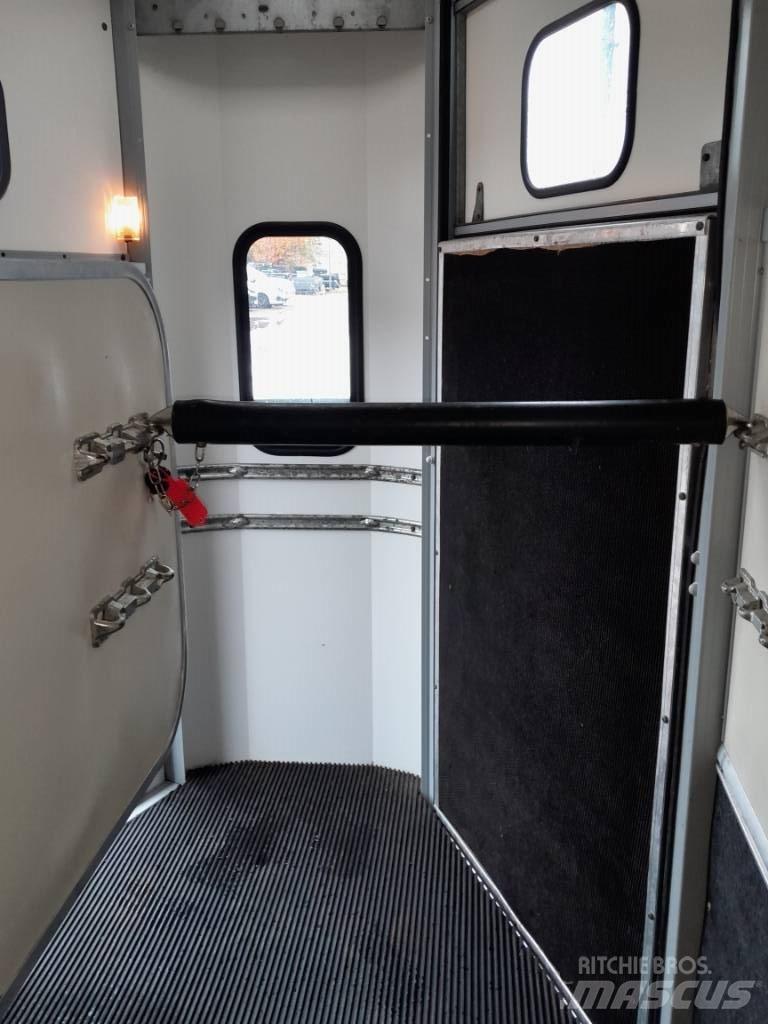 Ifor Williams HB 506 Rimorchi per trasporto animali