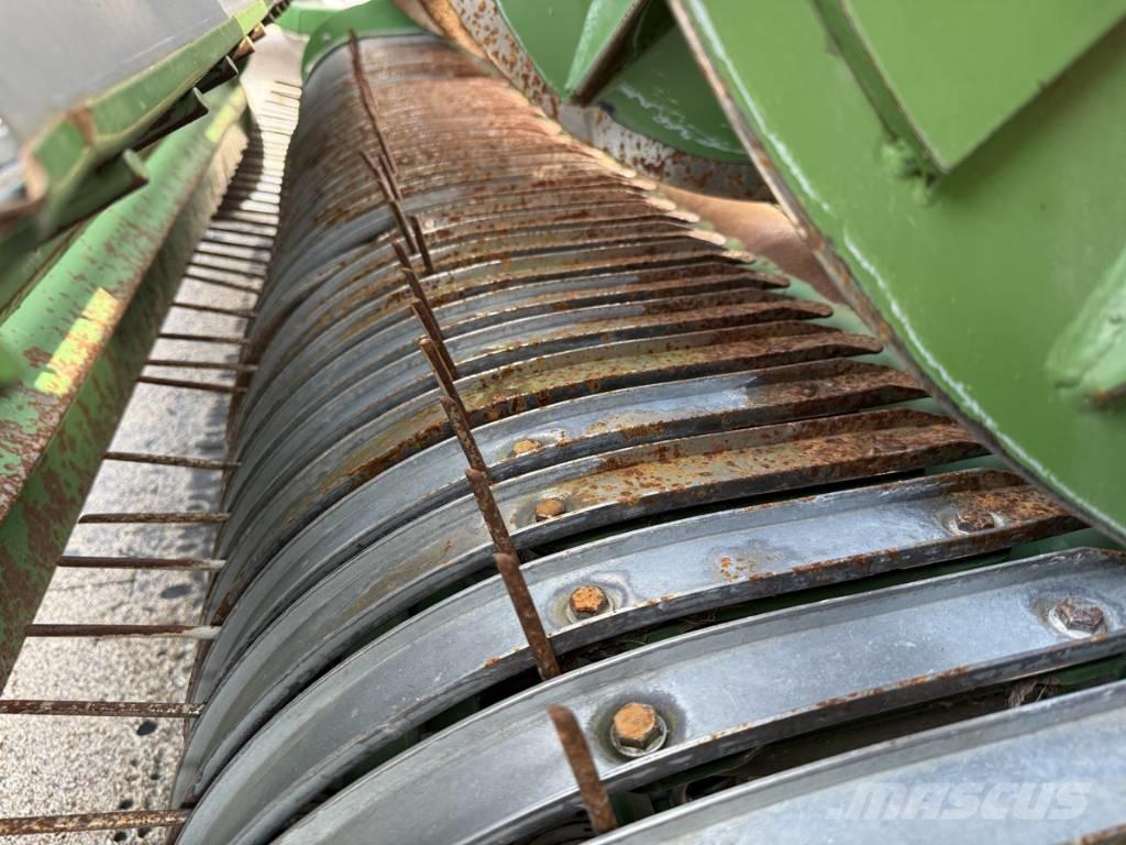 Krone E-FL 3001 Trince semoventi