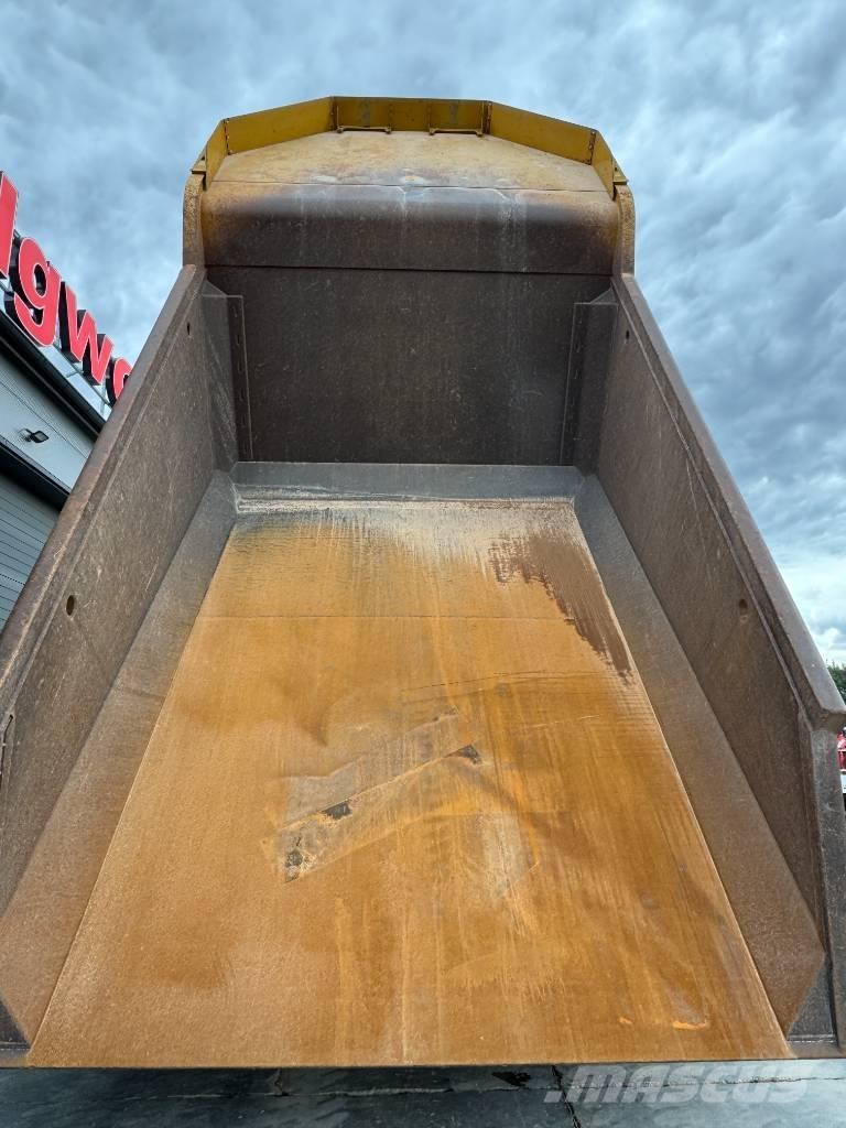 CAT 772G Dumper a telaio rigido
