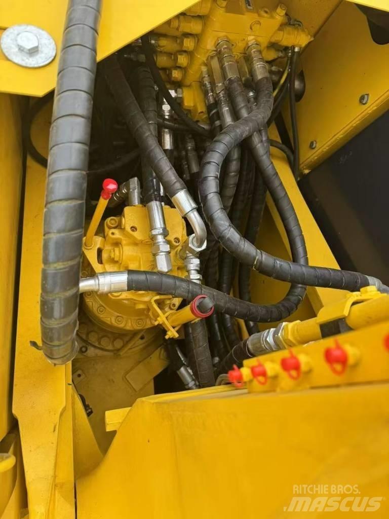 Komatsu 160-7 Escavatori cingolati