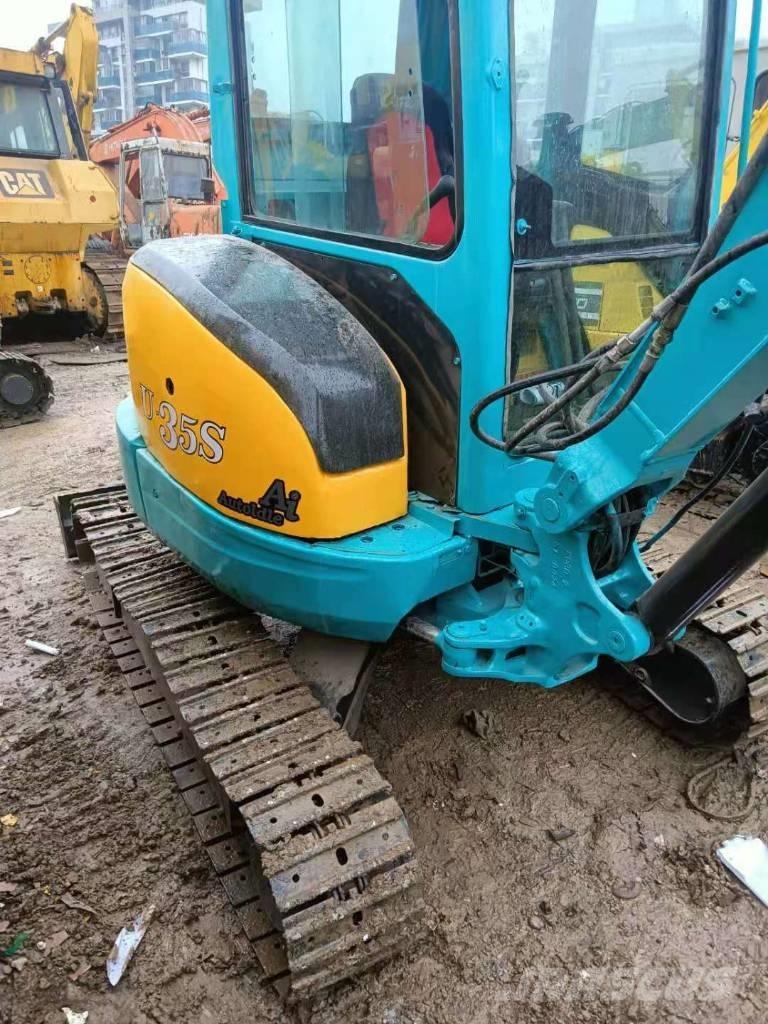 Kubota U30 Miniescavatori