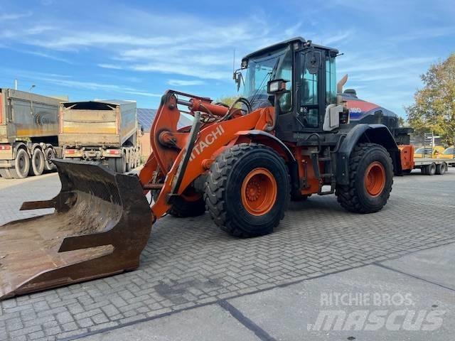 Hitachi ZW 180-6 Pale gommate