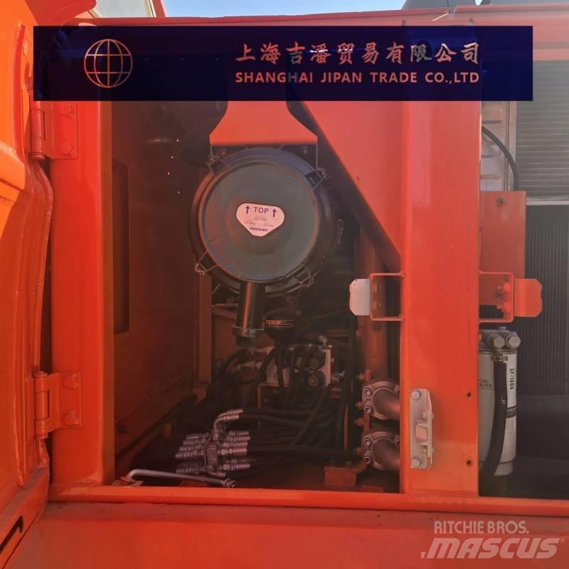 Doosan DX 225 RB Escavatori cingolati