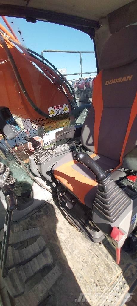 Doosan DX 300 LC Escavatori cingolati
