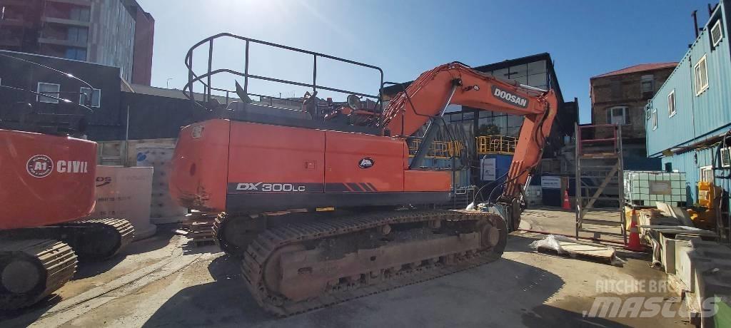 Doosan DX 300 LC Escavatori cingolati