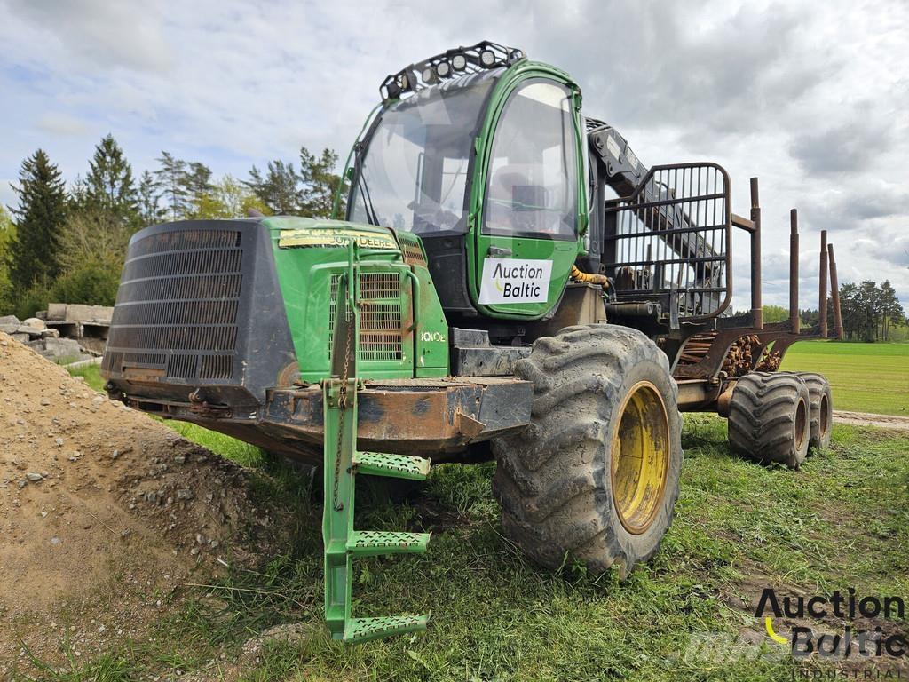 John Deere 1010 E Forwarder