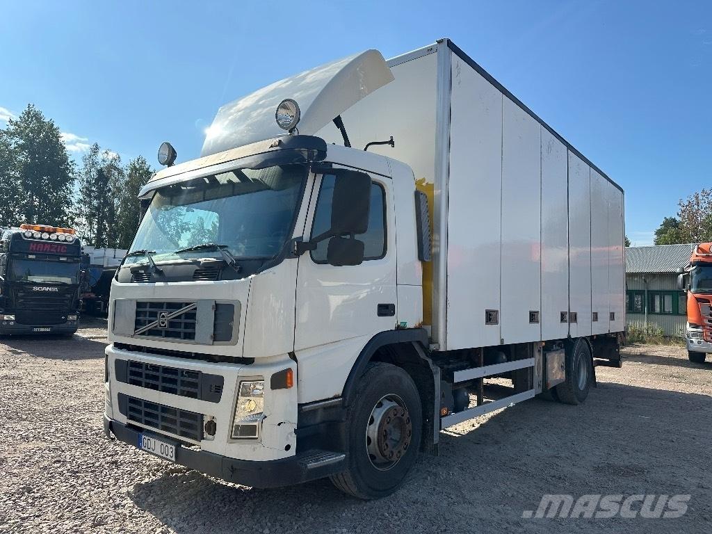 Volvo FM9 Skåpbil Camion cassonati