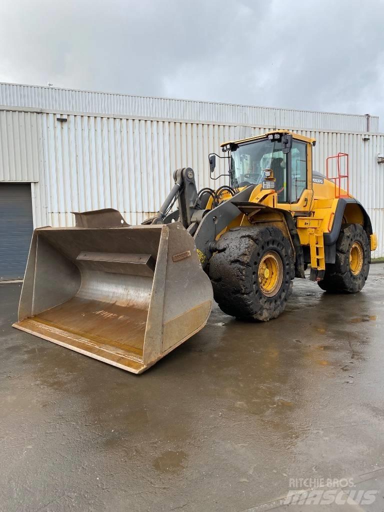 Volvo L 150 H Pale gommate