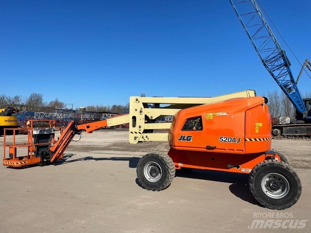JLG 520 AJ Piattaforme a braccio articolato