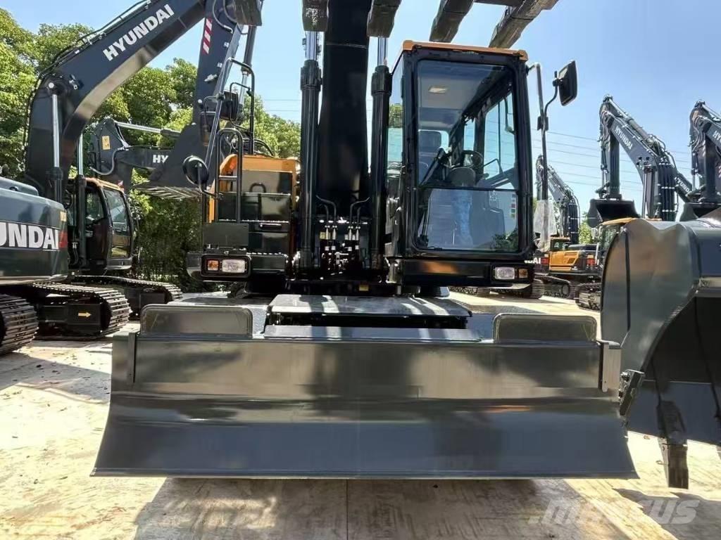 Hyundai HW 210 A Escavatori gommati