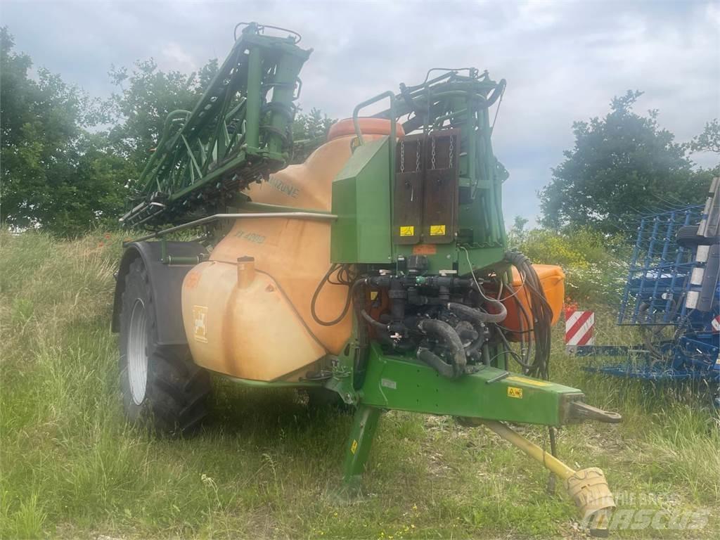 Amazone UX 4200 Irroratrici trainate