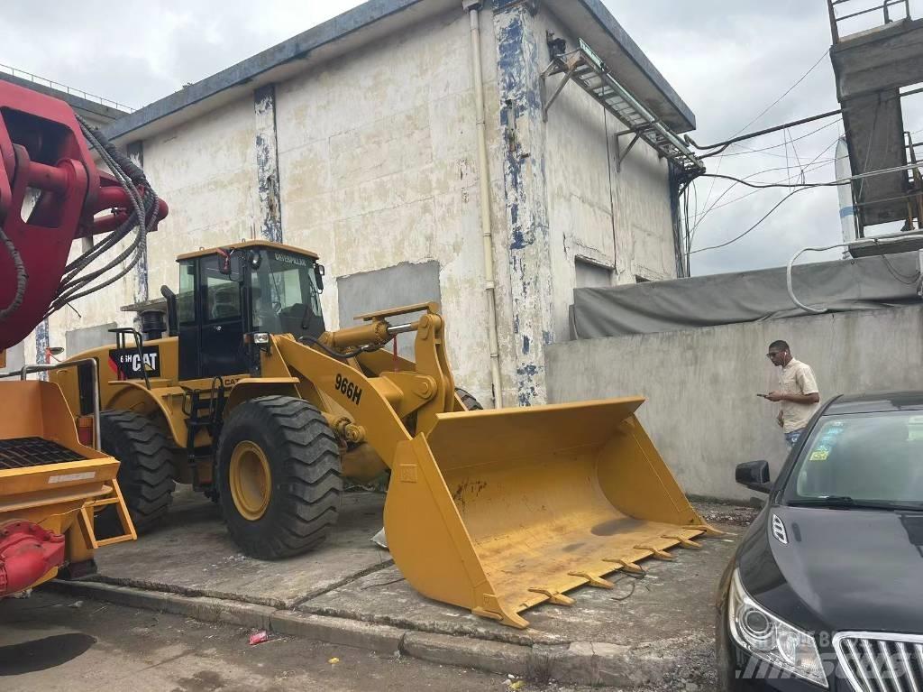 CAT 966 H Pale gommate