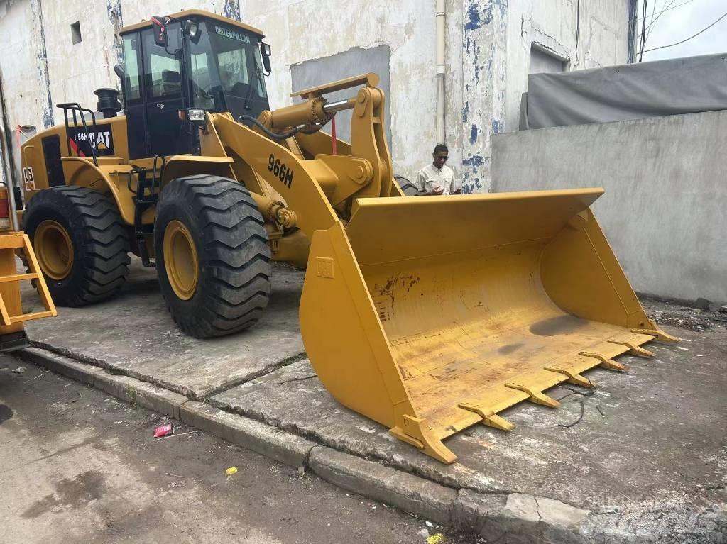 CAT 966 H Pale gommate