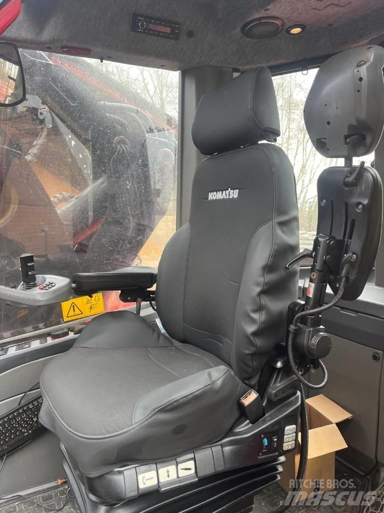 Komatsu 931 XC Abbattitrici, Disboscatrici