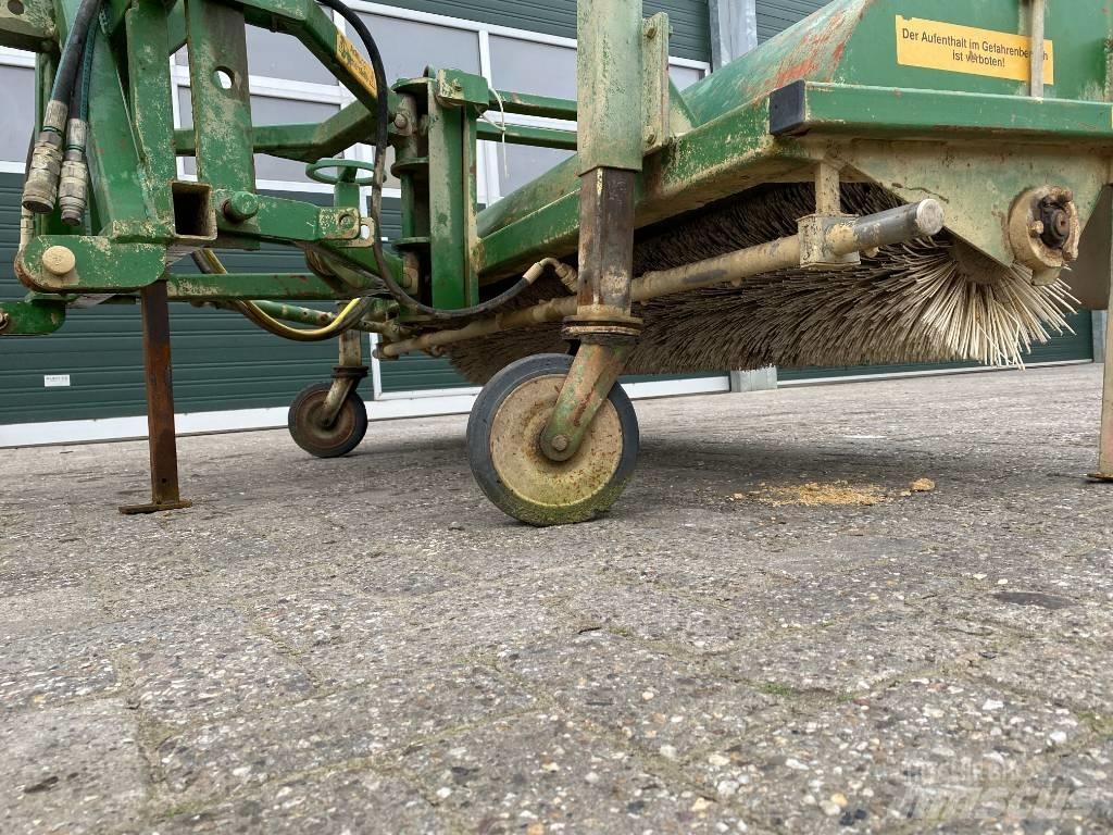  Veger FKM 220 Spazzatrici