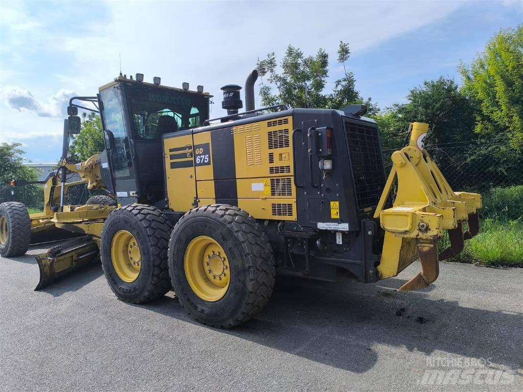 Komatsu GD 675-6 Motorgraders