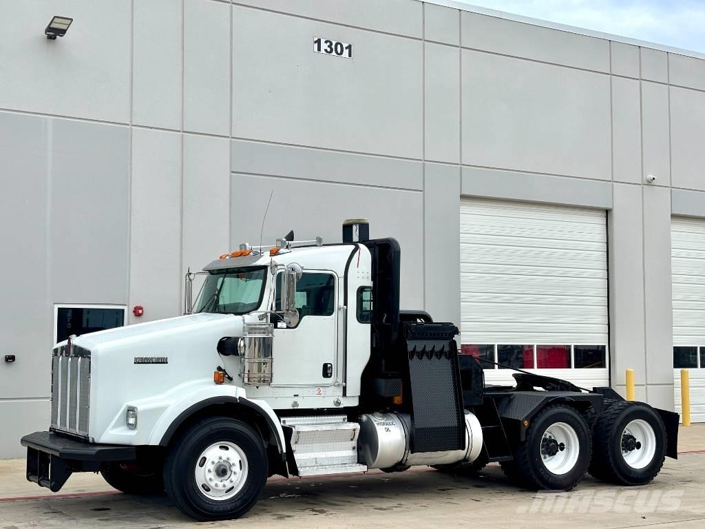Kenworth T 800 Carroattrezzi