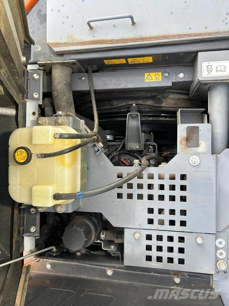 Hitachi ZX 135 US-6 Escavatori cingolati