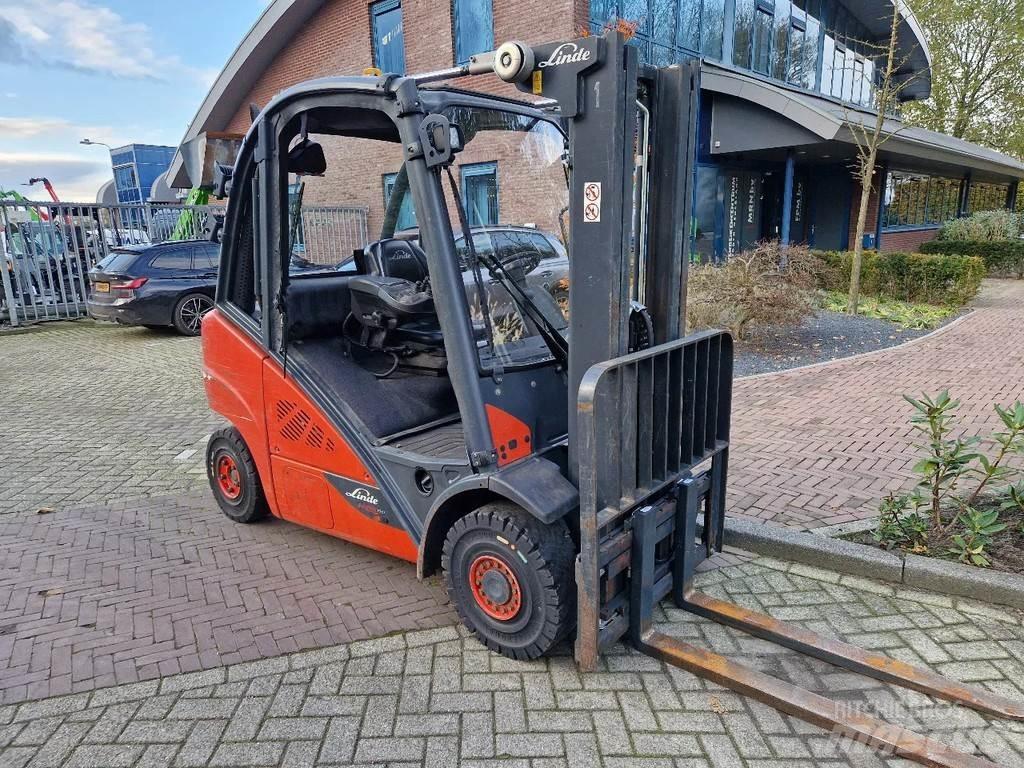 Linde H25D-02 Carrelli elevatori diesel