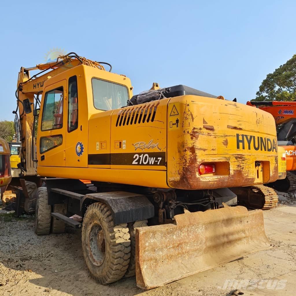Hyundai Robex 210W-7 Escavatori gommati