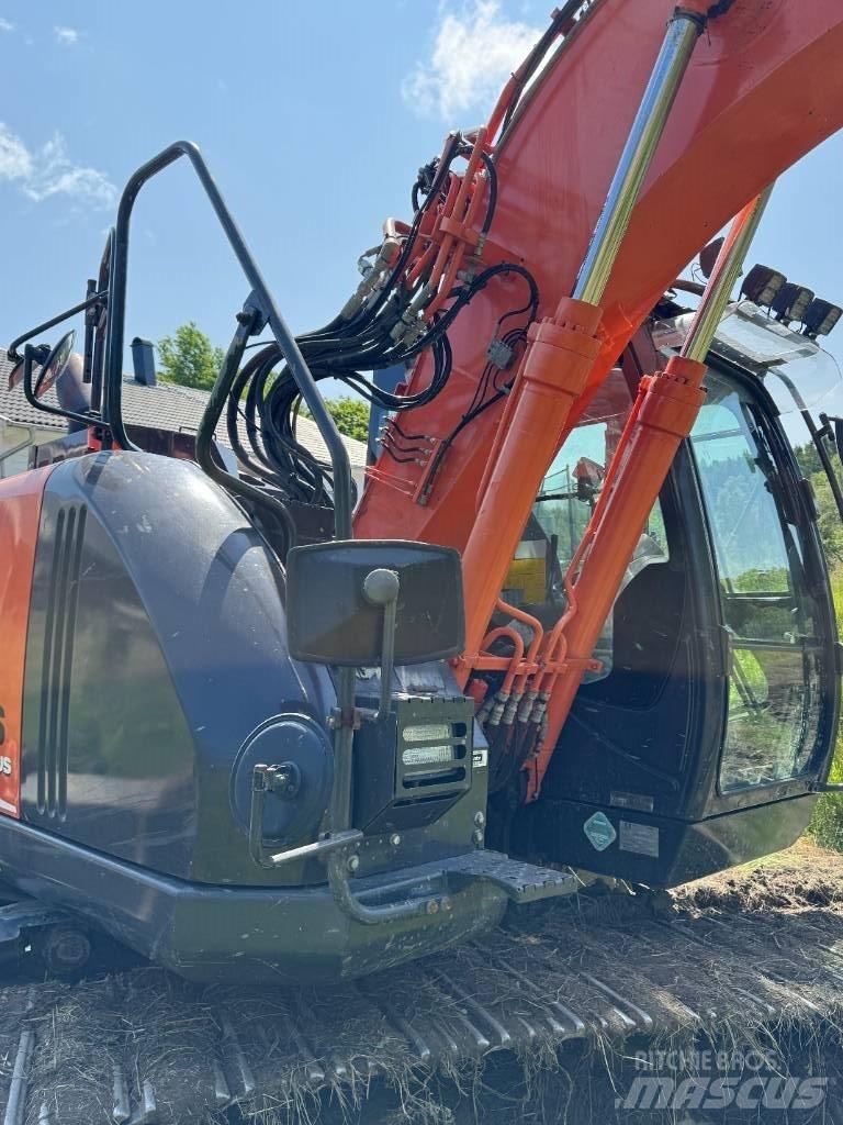 Hitachi ZX135USBL-6 Escavatori cingolati