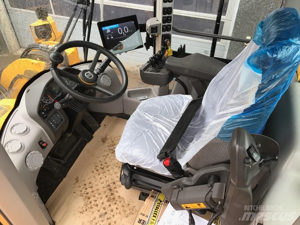 Volvo L150H Pale gommate