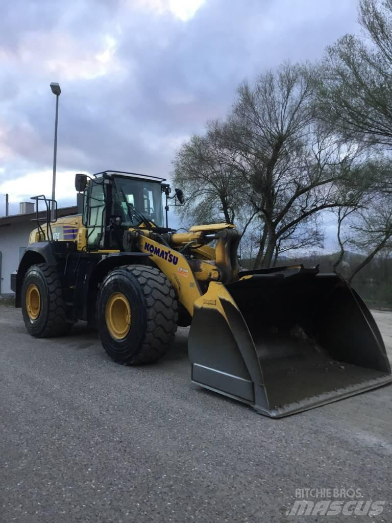 Komatsu WA 475-10E0 Pale gommate